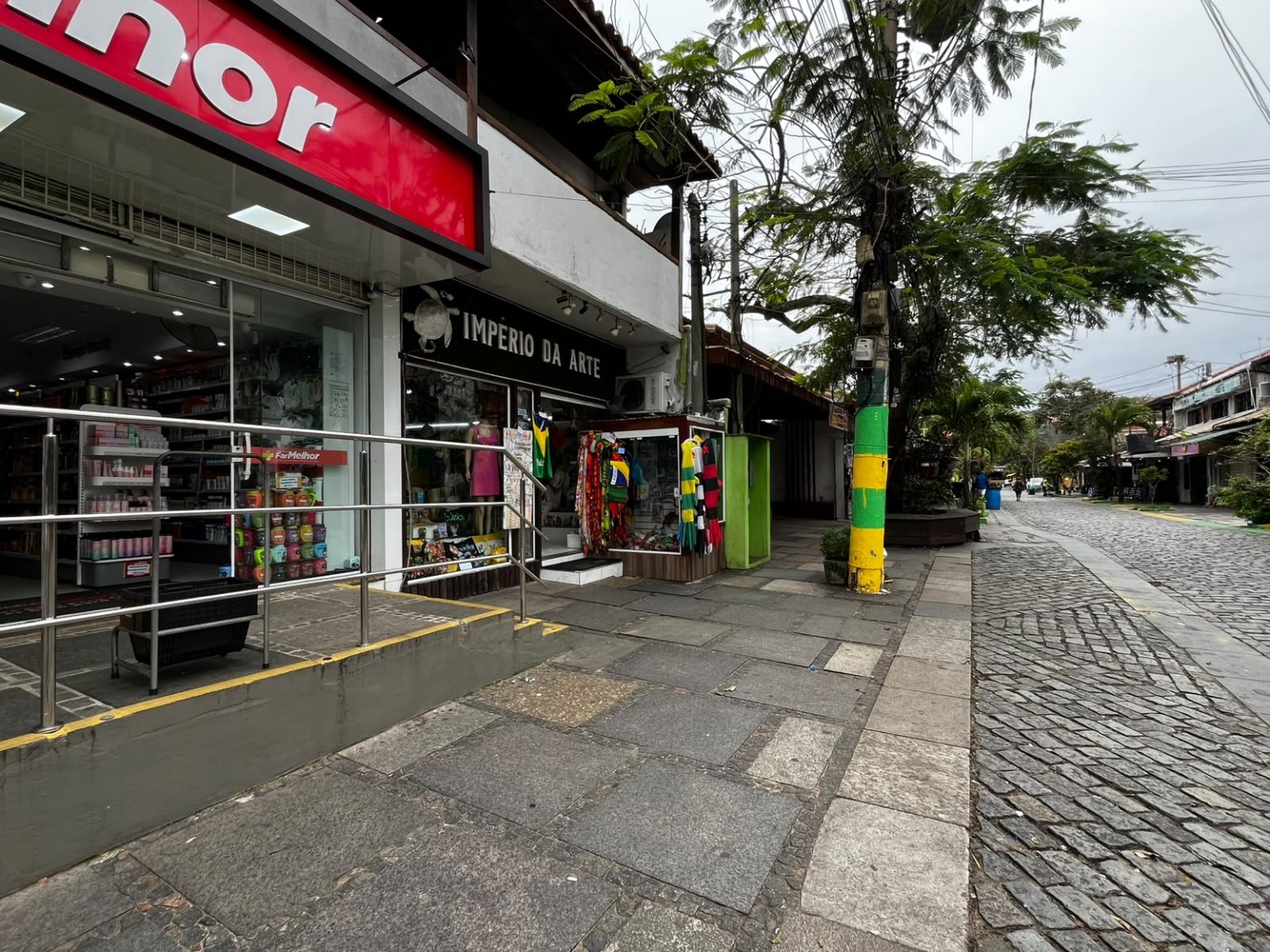 Império da Arte na Rua Manoel Turíbio de Farias, no Centro de Búzios